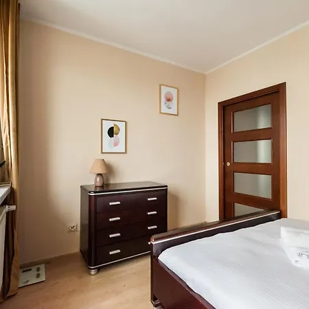 Metro Raclawicka Cosy Apartment Warsaw