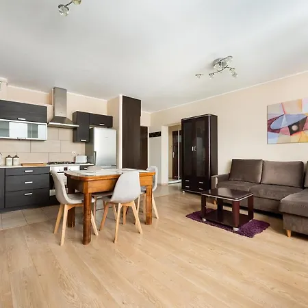 Metro Raclawicka Cosy Apartment *